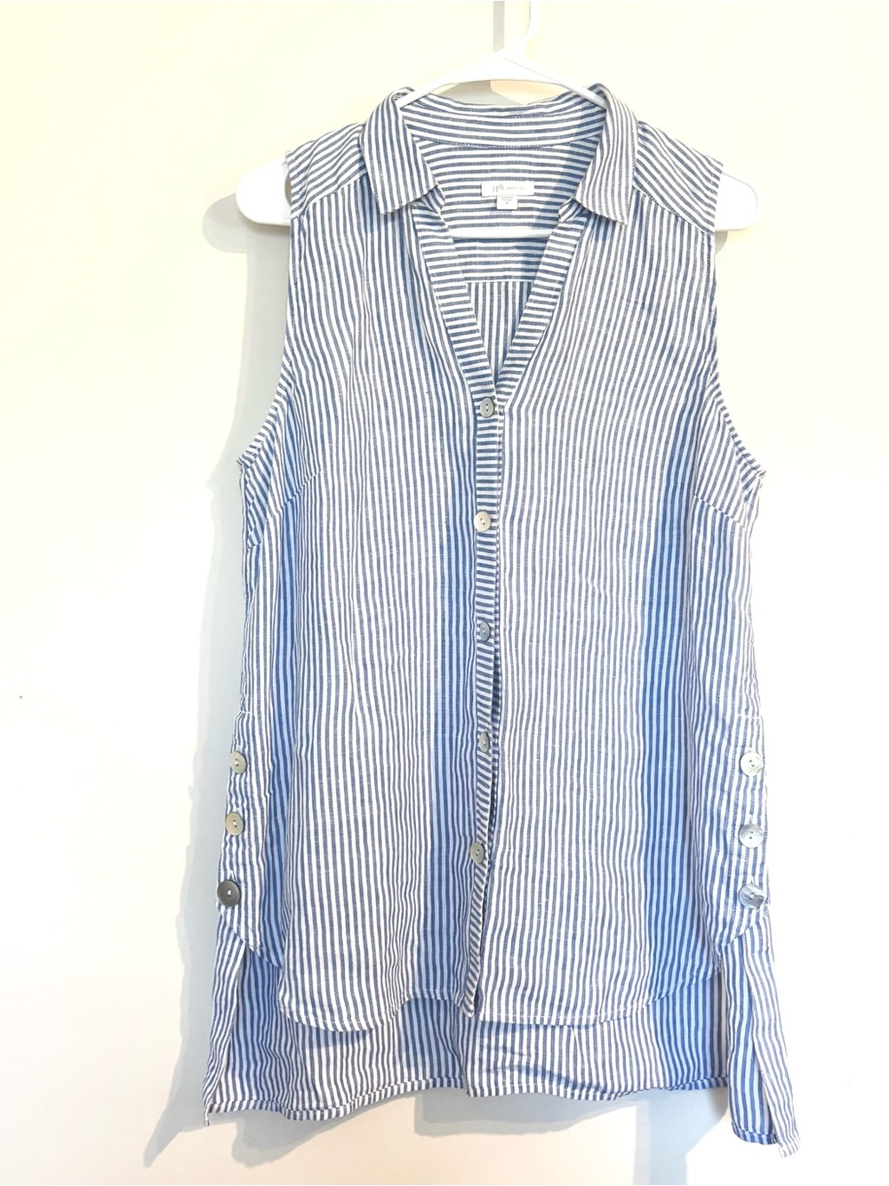 JJill Love Linen M Coastal Beach Blue White Sleeveless Striped
Summer Top